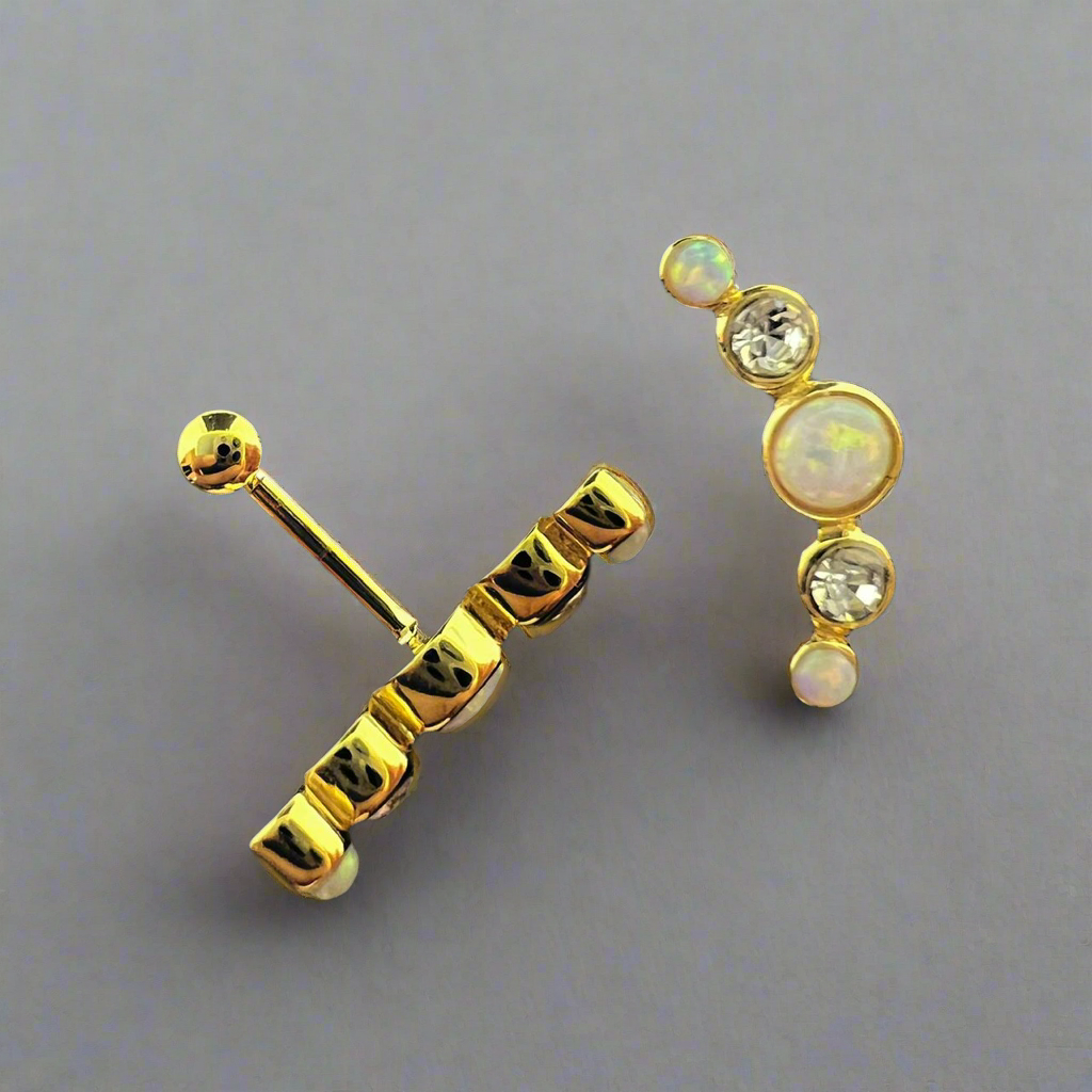 Single 5 Stones Helix Ear Piercing