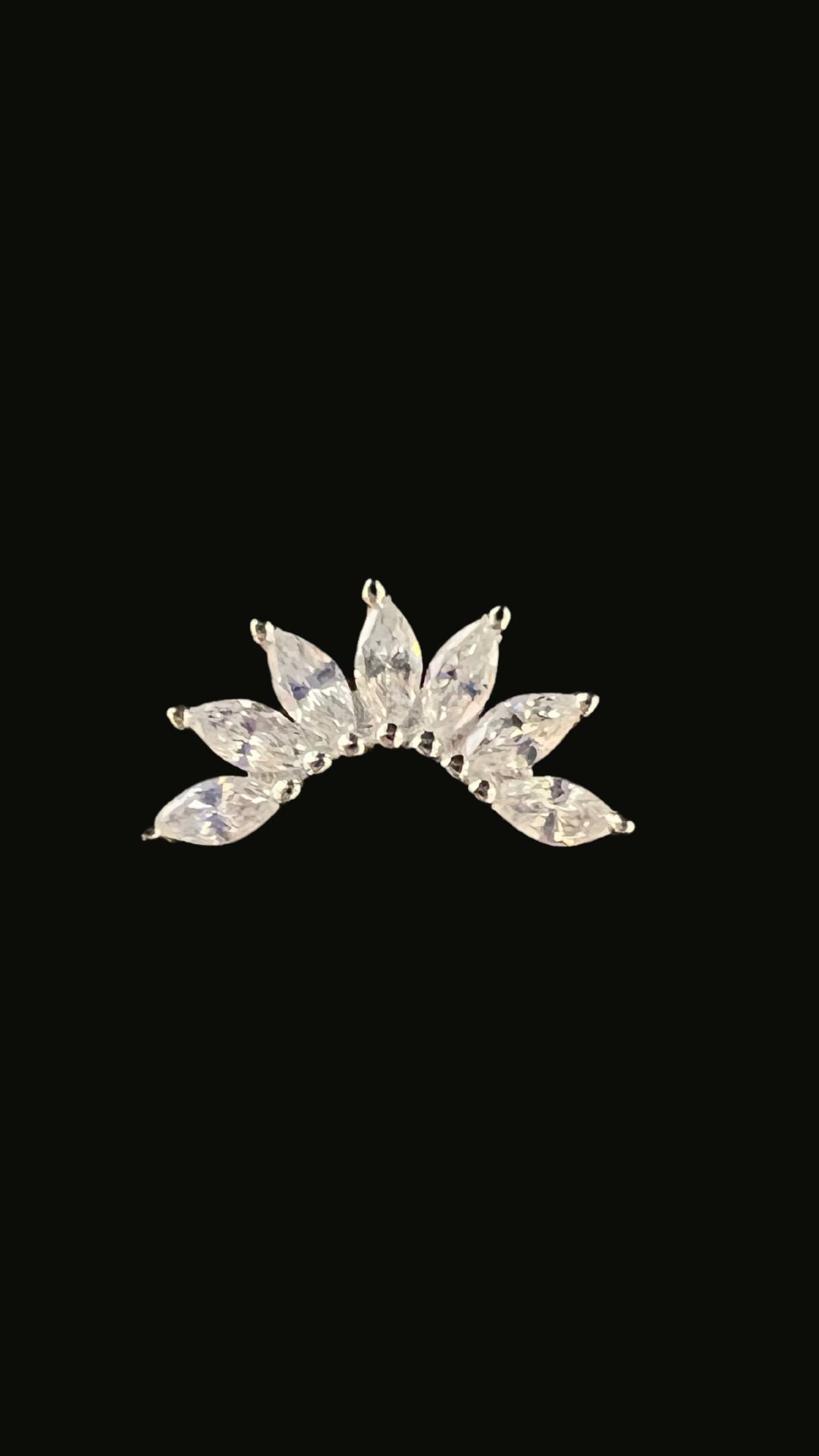 Single S925 7 Stones Arc Helix Ear Piercing