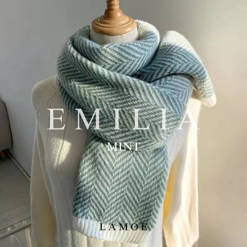 EMILIA Winter Scarf