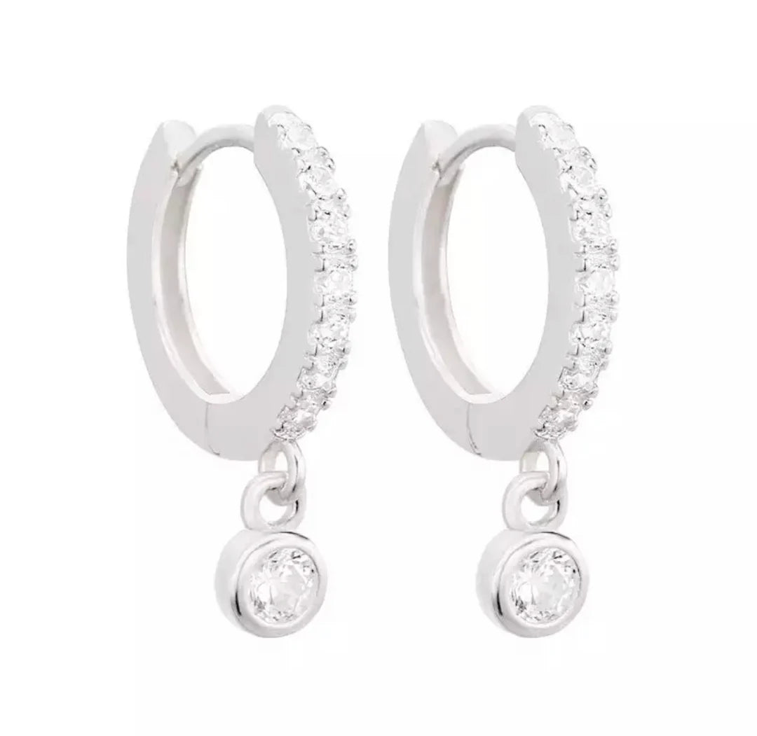 Single Hoop Hanging Framed Zircon Ear Piercing