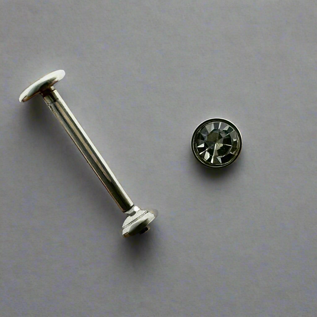 Stud Zirconia Ear Piercing (Model 3)