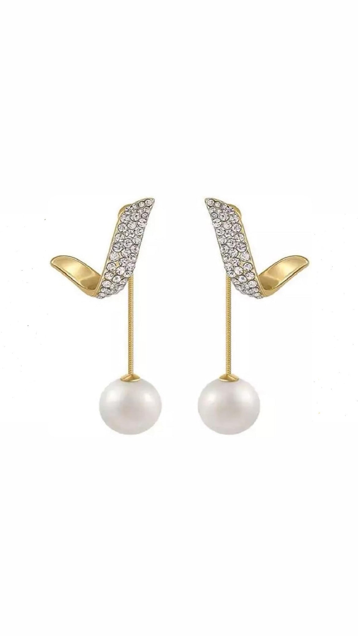 Hanging Pearl Winter Earring