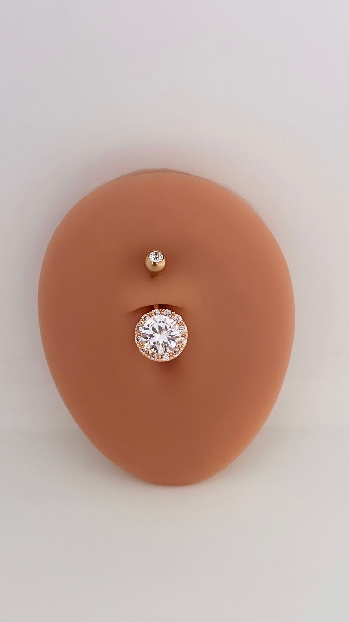 Rosegold Round Belly Piercing