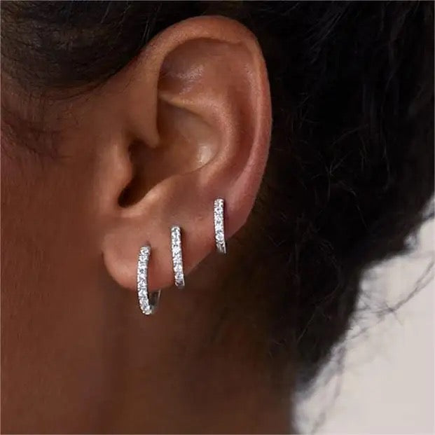 Single Strass Hoop Ear Piercing