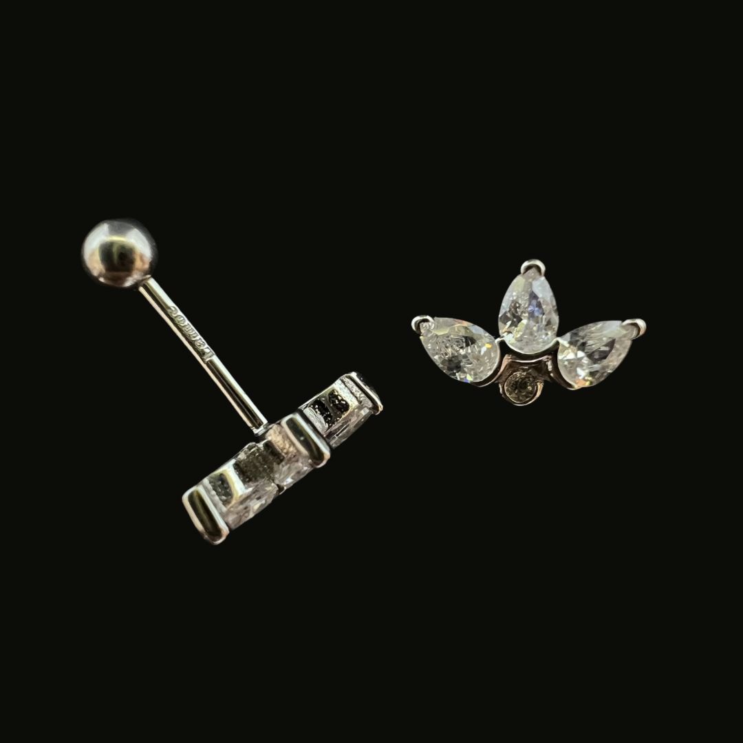 3 Stones Stud Ear Piercing