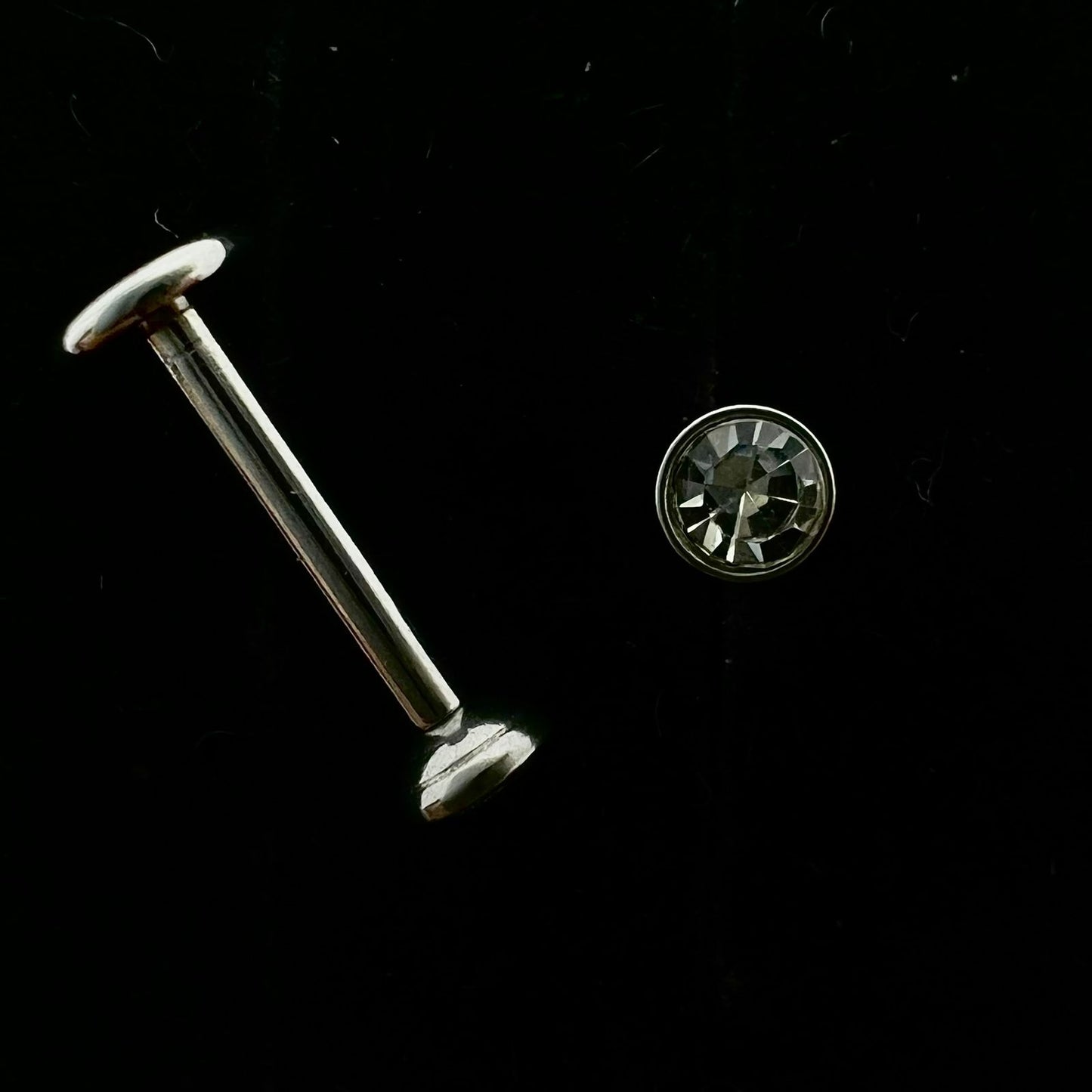 Stud Zirconia Ear Piercing (Model 3)