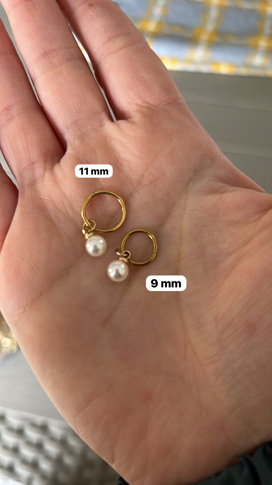 Hoop Medium Size Pearl Clicker Belly Ring