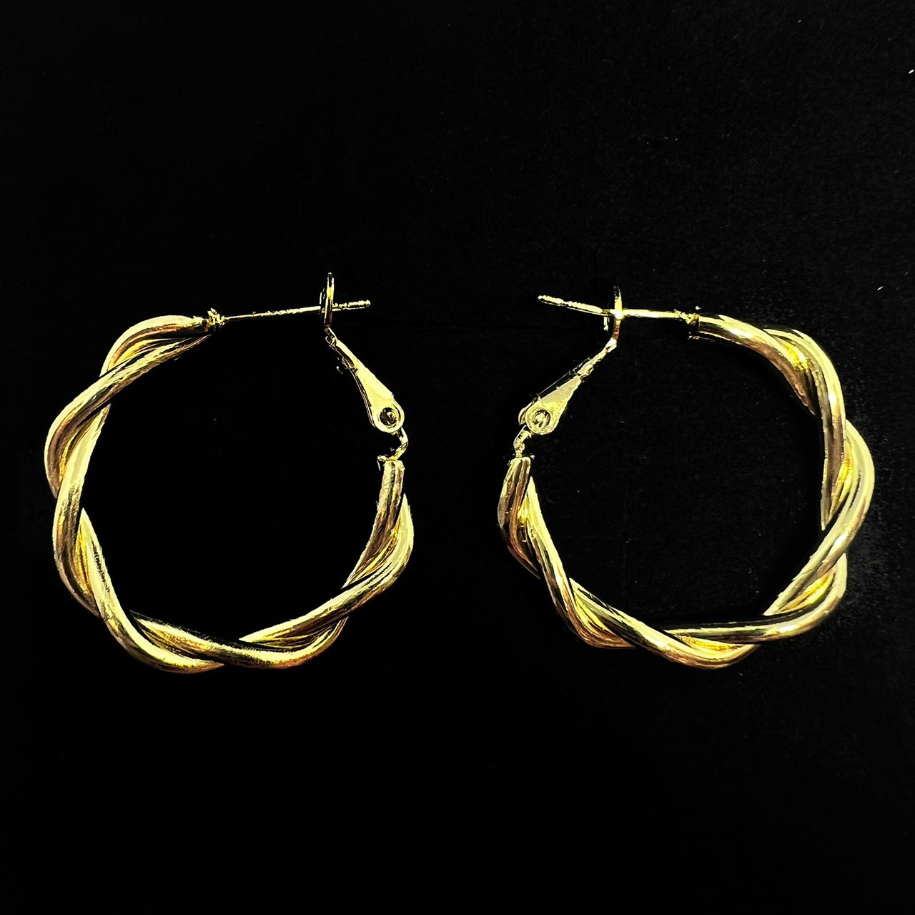 Zigzag Hoop Winter Earring