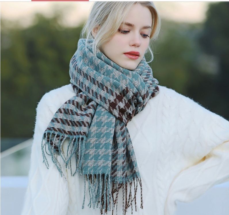 Aqua Halina Winter Scarf